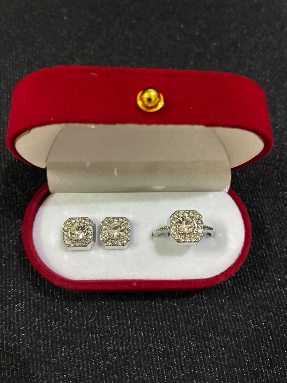 Set de 4pcs. de Ziscornia de collar, anillos y pendientes,