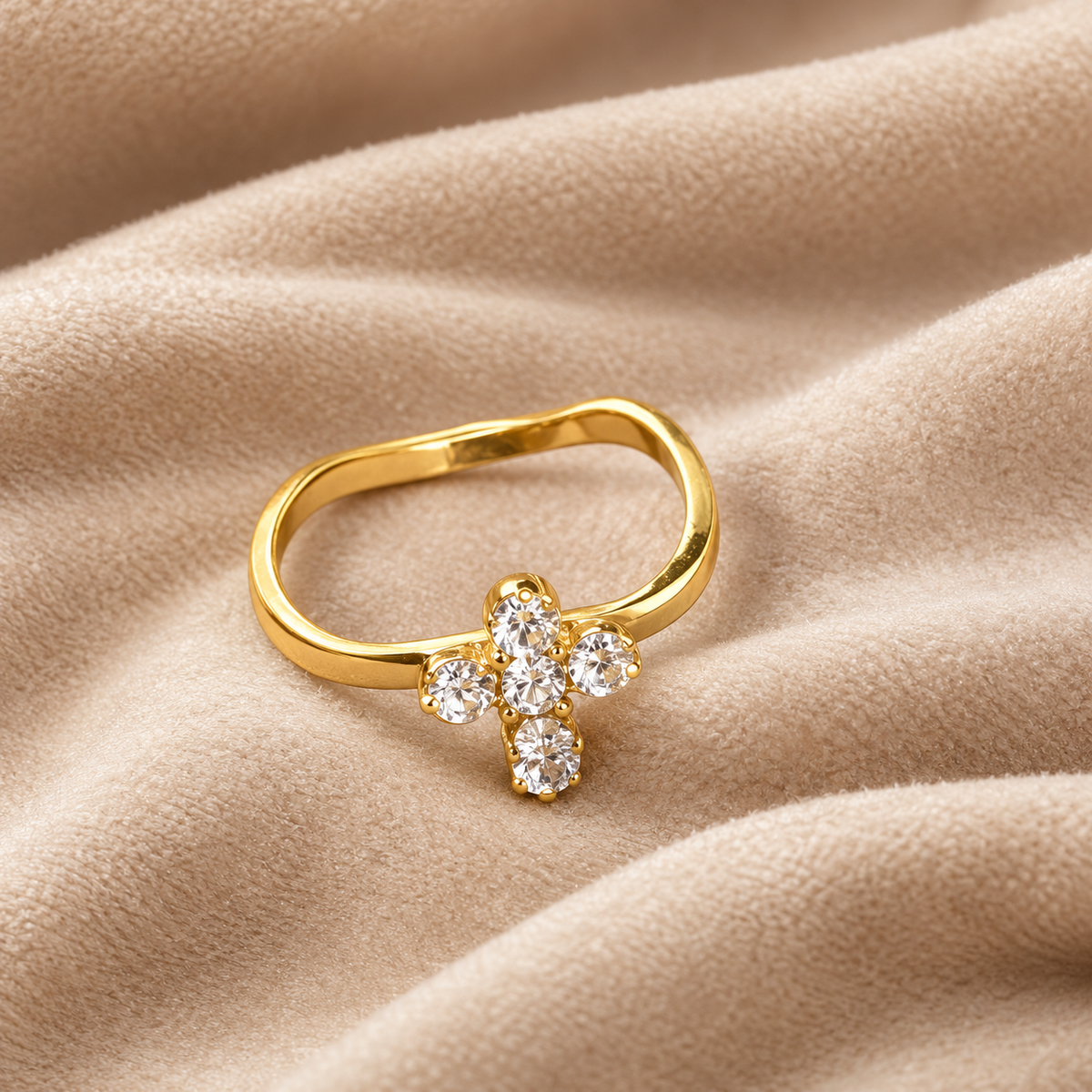 Anillo apilable de moda para mujer; Elegancia y Belleza.