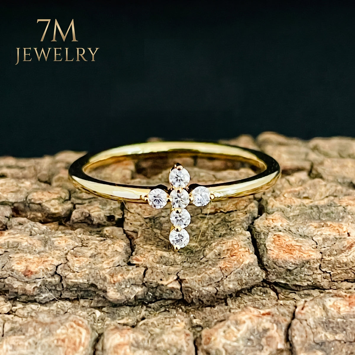Anillo apilable de moda para mujer; Elegancia y Belleza.