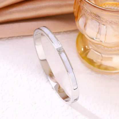 Brazalete de acero inoxidable de lujo