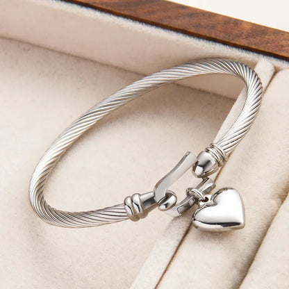 Pulsera abierta de moda en acero inoxidable de alta calidad. Para Hombre y Mujer.