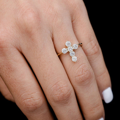 Anillo apilable de moda para mujer; Elegancia y Belleza.